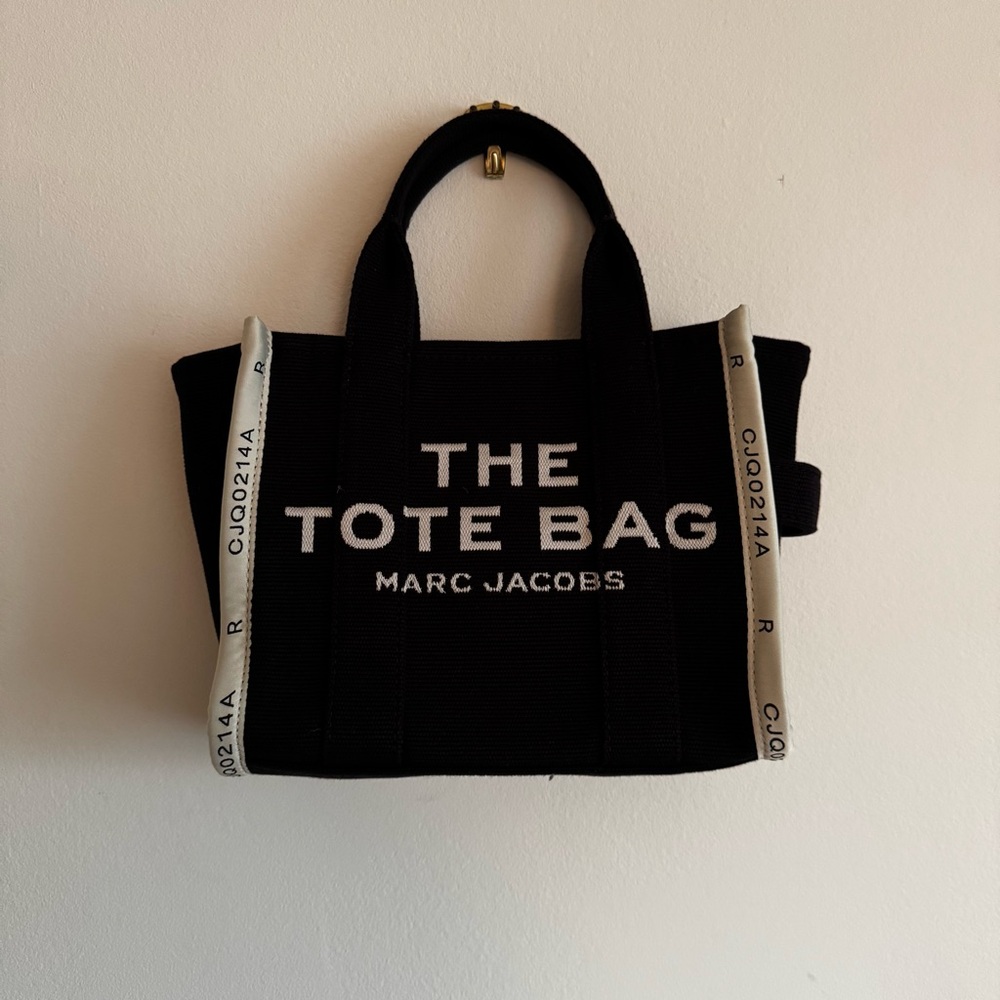 NWT Marc Jacobs the Tote Bag small black canvas and cream.